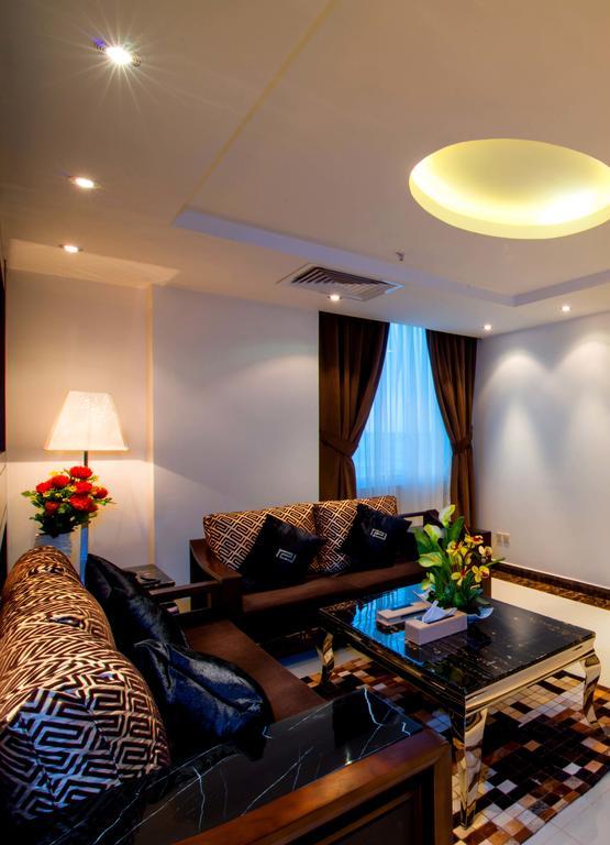 Al Yamama Palace Hotel Suites Riade Quarto foto