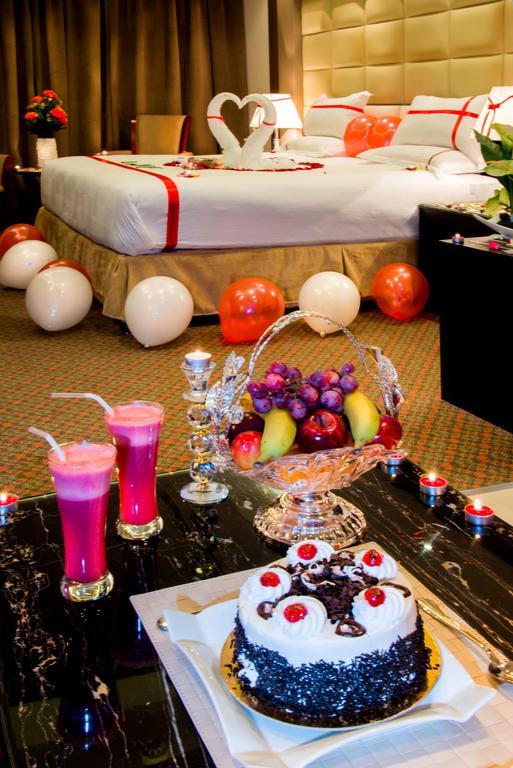 Al Yamama Palace Hotel Suites Riade Quarto foto