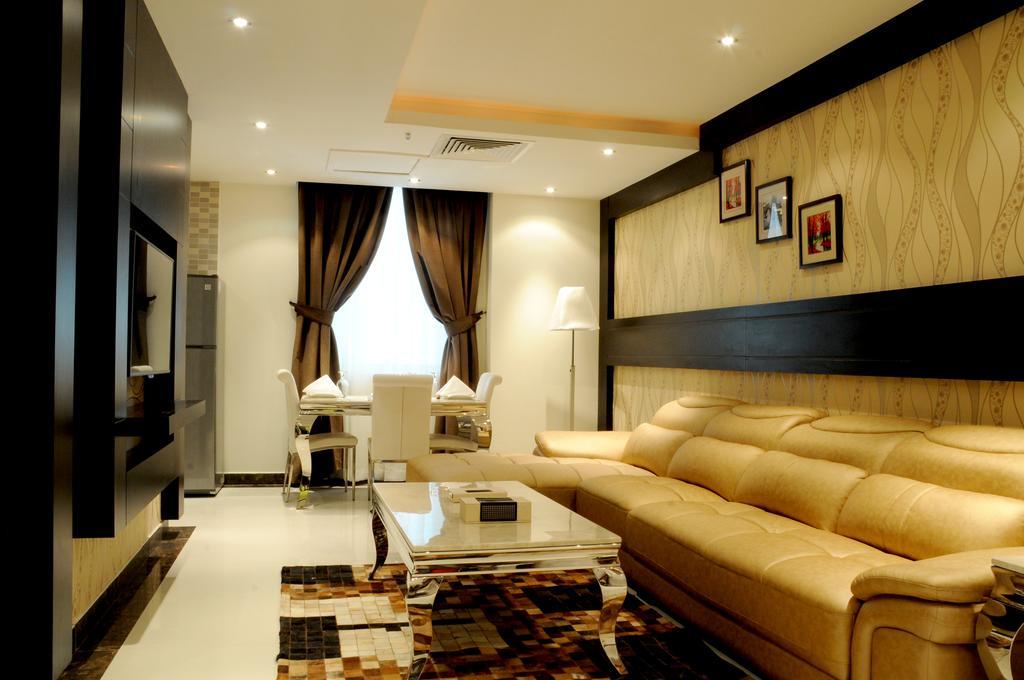 Al Yamama Palace Hotel Suites Riade Exterior foto