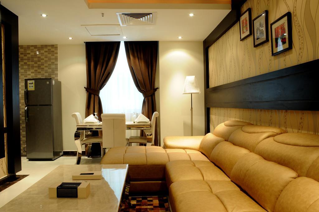 Al Yamama Palace Hotel Suites Riade Exterior foto