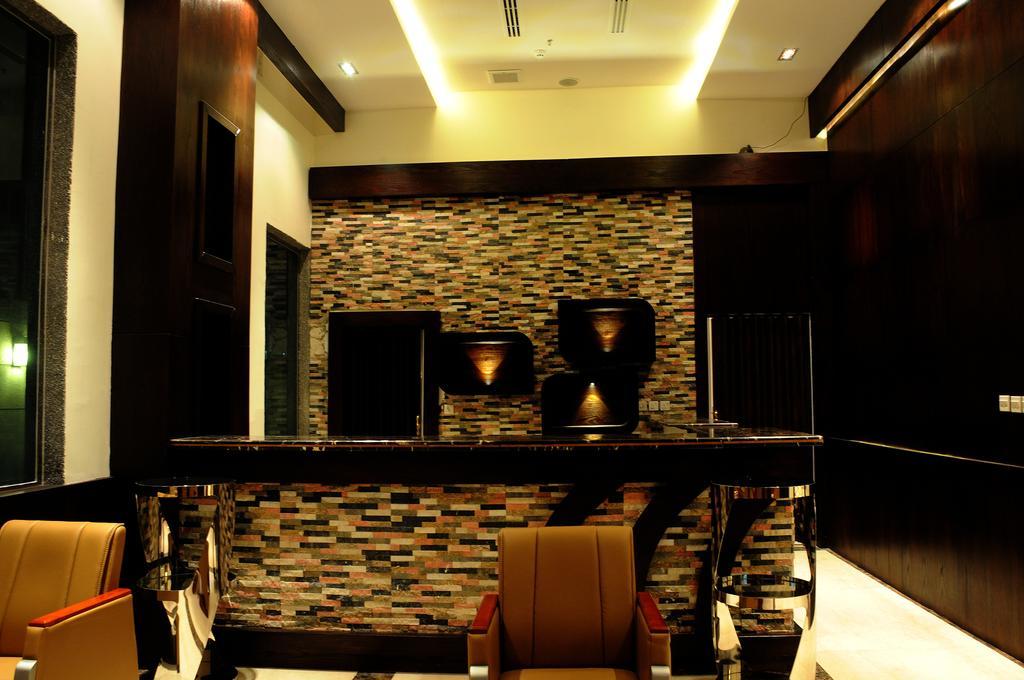 Al Yamama Palace Hotel Suites Riade Exterior foto